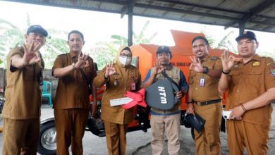 Pemkab Tangerang Berikan Bantuan Gerobak Motor untuk TPS3R