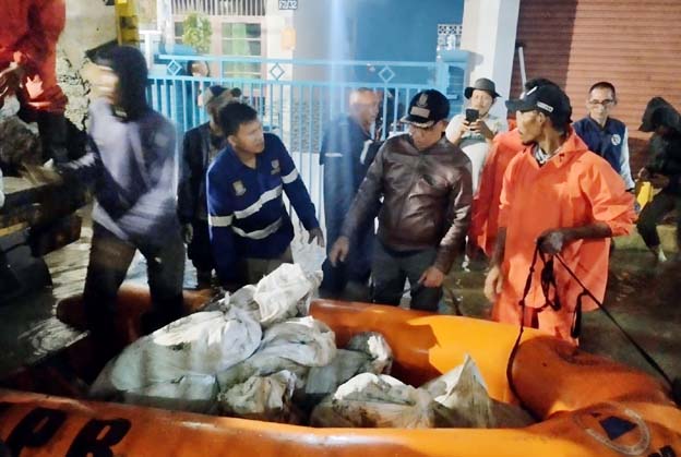 Pemkot Tangerang Lakukan Penanganan Tanggul Jebol di Cibodas