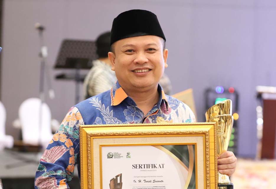 Dapat Penghargaan Pimred Award 2025, Wakil Ketua DPRD: Pentingnya Kolaborasi Legislatif dengan Media