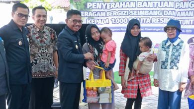 Sachrudin Serahkan Bantuan untuk 1.000 Balita Berisiko Stunting