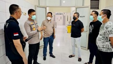 Poisi Selidiki Identitas Mayat Wanita Didalam Drum Terapung di Kali Cisadane