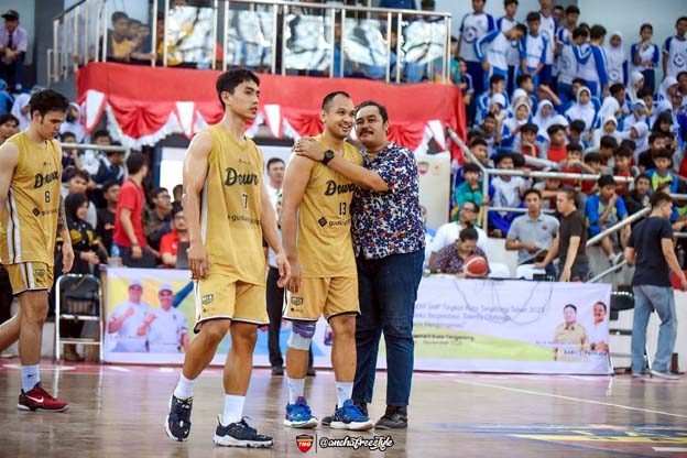 Wakil Ketua DPRD Kota Tangerang Apresiasi Dewa United Tembus Final IBL 2025