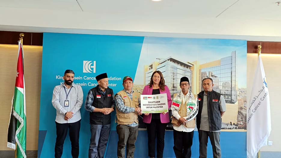 Wakil Ketua DPRD bersama Tim MUI Kota Tangerang Salurkan Bantuan ke King Hussein Cancer Center