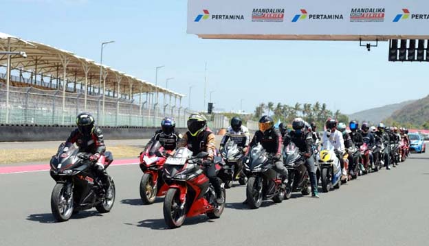 Komunitas Honda CBR Gathering Rasakan Kemegahan Sirkuit Mandalika