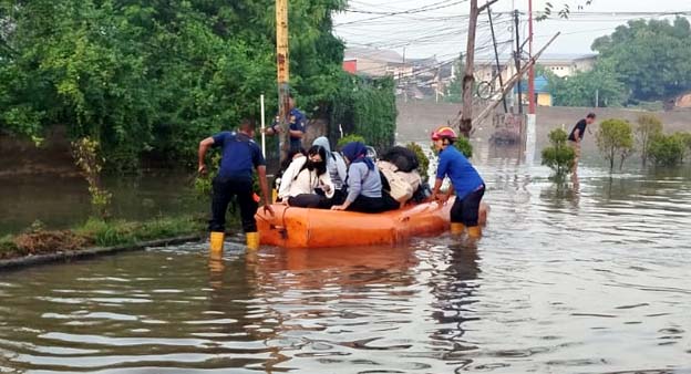 Banjir di Periuk, Pemkot Tangerang Salurkan Bantuan untuk Warga