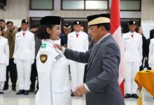Maesyal Rasyid Kukuhkan Paskibraka Kabupaten Tangerang 2025