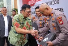 Pemkot Berikan 9 Unit Kendaraan Hibah untuk Polres Tangsel