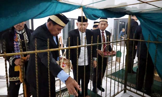 Bupati Tangerang Maesyal Rasyid Hadiri Renungan Suci Peringatan HUT ke-80 RI