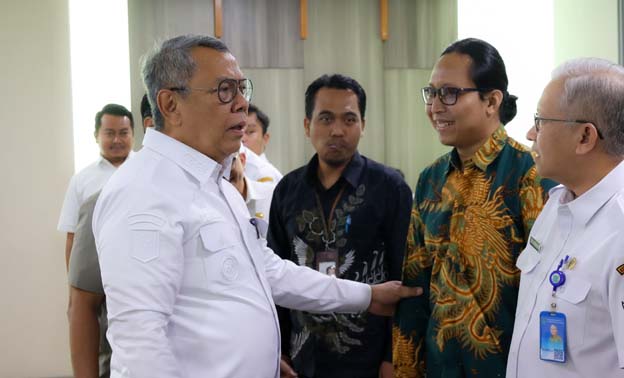 Benyamin Davnie Perintahkan OPD Tingkatkan Pelayanan Bagi Disabilitas