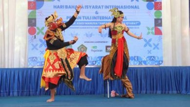 Hari Bahasa Isyarat Internasional Berlangsung Meriah di Kota Tangerang