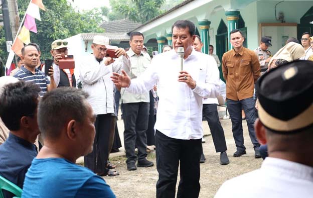 Bupati Tangerang bersama Gubernur Banten Tinjau Lokasi Banjir di Balaraja