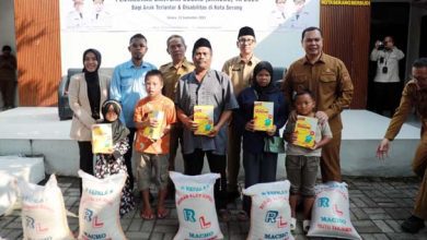 Pemprov Banten dan Pemkot Serang Salurkan Bantuan untuk Anak Terlantar