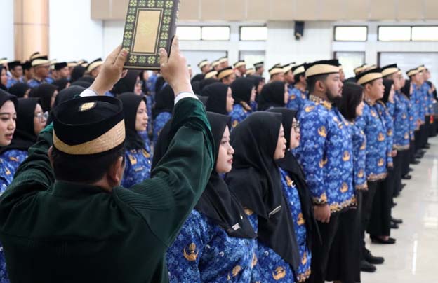Lantik 179 ASN, Bupati Tangerang Tekankan Integritas dan Pelayanan