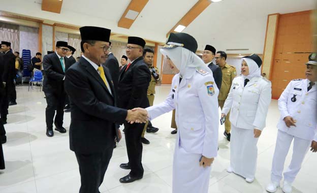 Walikota Tangerang Lantik 100 Pejabat Eselon dan 12 Pejabat Fungsional