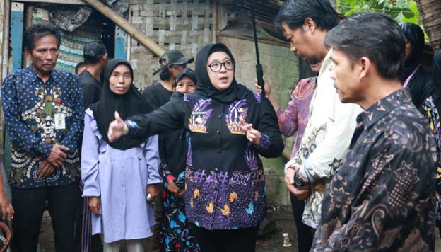 Bedah Rumah, Wabup Tangerang Tinjau RTLH di Desa Patrasana Kresek