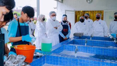 Pilar Saga Tinjau Dapur MBG, Pastikan Layak dan Sesuai Prosedur