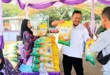 Sambut HUT ke-393, Pemkab Tangerang Salurkan 2000 Paket Sembako dan Beras