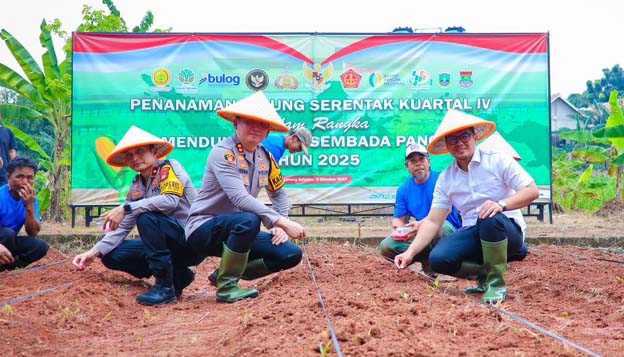 Pilar Saga Dukung Tanam Jagung Serentak bersama Polres Tangsel