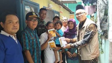 Atasi Stunting, BAZNAS Kota Tangerang Salurkan Paket Daging Olahan