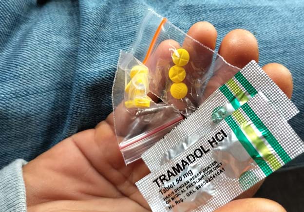 Polsek Cipondoh Ungkap Penjualan Obat Keras di Toko Kosmetik