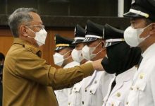 Benyamin Davnie Lantik dan Kukuhkan 500 Pejabat Pemkot Tangsel