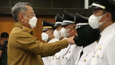 Benyamin Davnie Lantik dan Kukuhkan 500 Pejabat Pemkot Tangsel