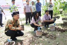 WMS Gelar Acara Penyerahan 2.000 Bibit Pohon ke 56 SMK Binaan