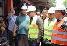 Pilar Tinjau Penataan Kampung Kumuh Bambu Apus Tangsel