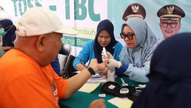 Warga Kota Tangerang Ikuti Aksi Cegah Tuberkulosis di CFD