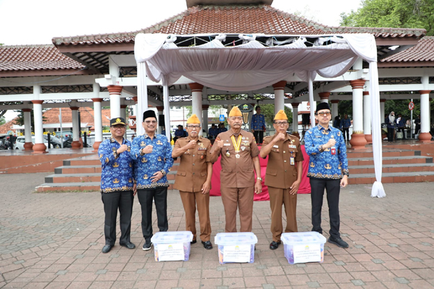 Pemkot Serang Salurkan Bantuan Sosial untuk Veteran di Hari Pahlawan