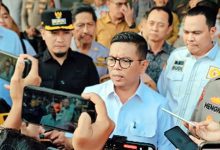 Andra Soni Tinjau Efektivitas Pembatasan Operasional Angkutan Tambang