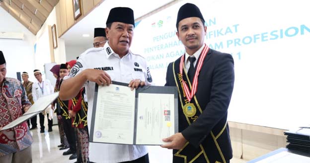 Bupati Tangerang Hadiri Penyerahan Sertifikat Guru Pendidikan Agama