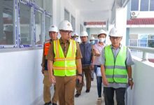 Pilar Saga Tinjau Progres Pembangunan SMP Negeri 18 Tangsel