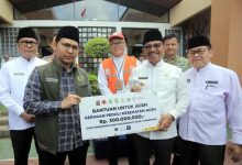 Sachrudin Lepas Tim Gabungan Pemkot dan Masyarakat ke Sumatera