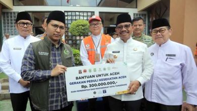 Sachrudin Lepas Tim Gabungan Pemkot dan Masyarakat ke Sumatera