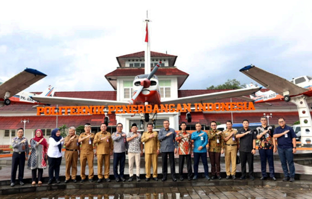 Pemkab Tangerang Jajaki Kerja Sama Beasiswa dengan Politeknik Penerbangan