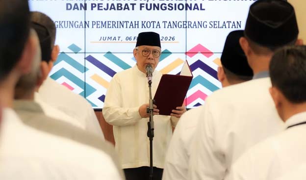 Benyamin Davnie Kukuhkan Ratusan Pejabat Pemkot Tangsel