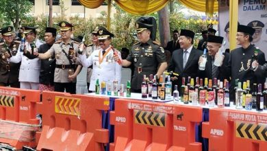 1.128 Botol Miras Dimusnahkan dalam HUT ke-33 Kota Tangerang