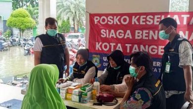 Dinkes Kota Tangerang Buka Posko Kesehatan di Wilayah Banjir
