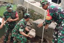 Korem 052 Wijayakrama Bangun Jembatan Penghubung di Sawah Dalem