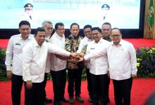 Ketua DPRD Kota Tangerang Hadiri Acara Penandatanganan MoU dan Rapat PSEL
