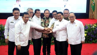 Ketua DPRD Kota Tangerang Hadiri Acara Penandatanganan MoU dan Rapat PSEL