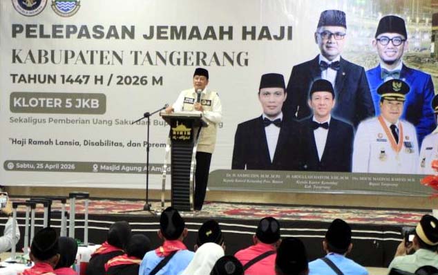 Bupati Maesyal Rasyid Lepas 393 Jamaah Haji Kloter 5 JKB