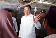 Bupati Tangerang Beri Bantuan Renovasi Rumah Tidak Layak Huni