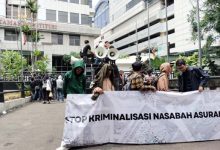 Aliansi Nasabah Asuransi Indonesia Gelar Aksi di Gedung MK