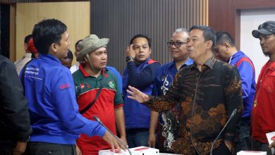 Aksi May Day, Ketua DPRD Kota Tangerang Terima Aspirasi Buruh