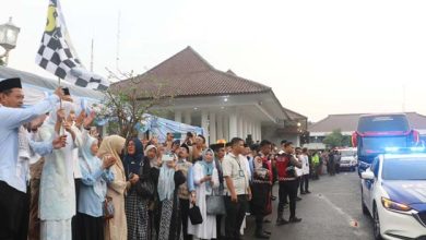 Bupati Serang Lepas 388 Jemaah Calon Haji Gelombang Kedua