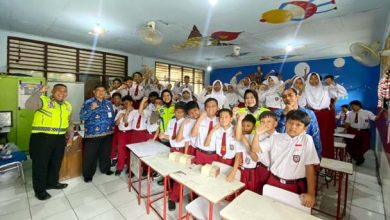 Satlantas Polres Metro Tangkot Edukasi Tertib Lalu Lintas ke Pelajar