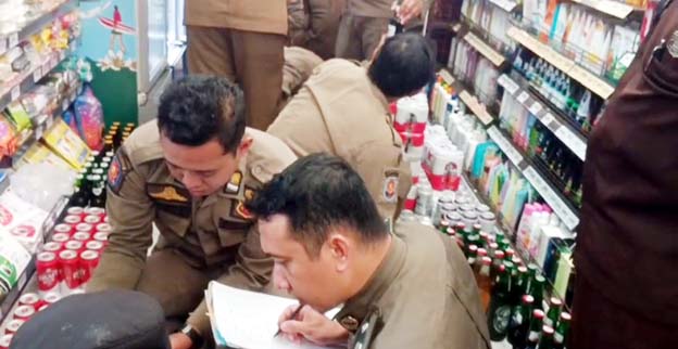 Razia Minol, Satpol PP Tangsel Amankan Ribuan Botol Miras