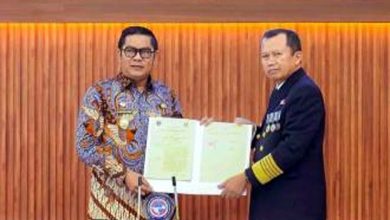 Perkuat Layanan Transportasi, Maryono Teken MoU dengan Kemenhub